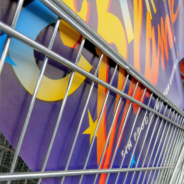 Kommt ins Einkaufszentrum! – Vorstellungen Pfingstcamp 1 in Erlenbach am Main